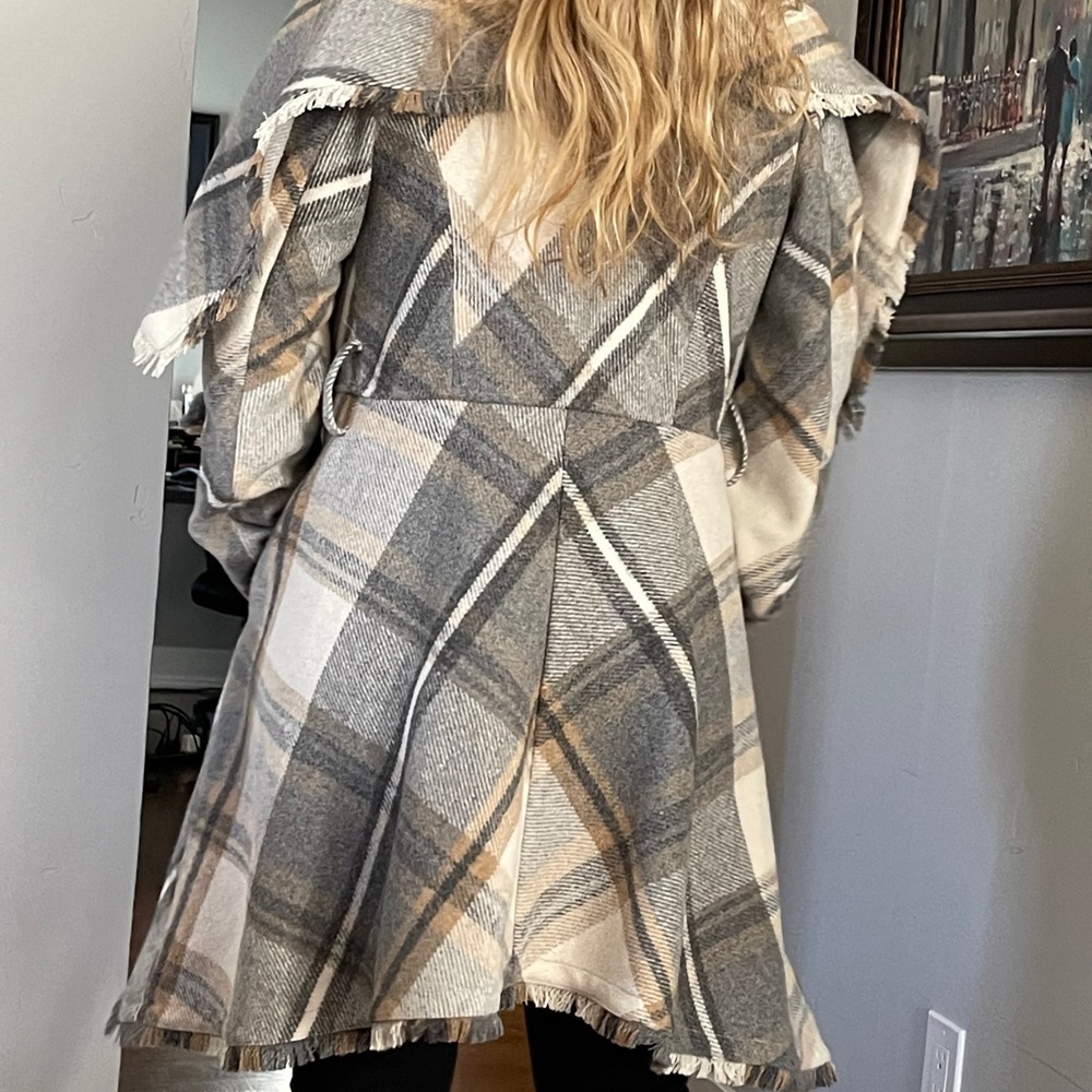 Jacket - Picture 2 of 3